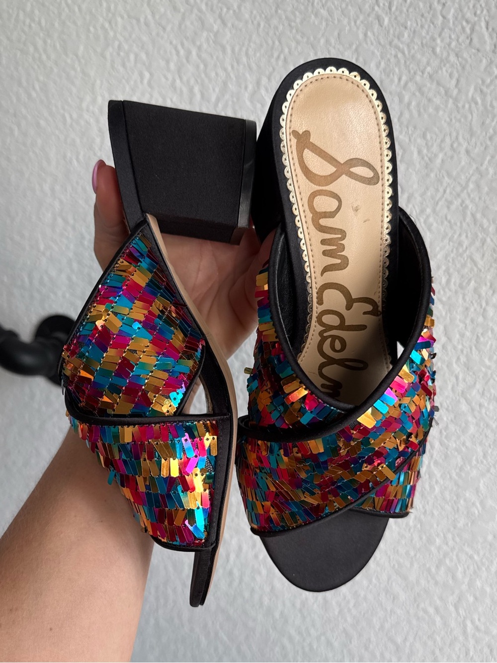 Sam Edelman Stanley Crisscross Pinata Sequin Sandals NWOB Sz: 6.5